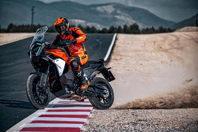 ktm-1390-super-adventure-s-evo