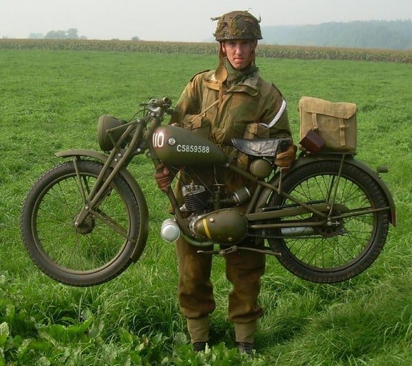 criada-para-a-guerra-veja-a-primeira-moto-eletrica-da-royal-enfield