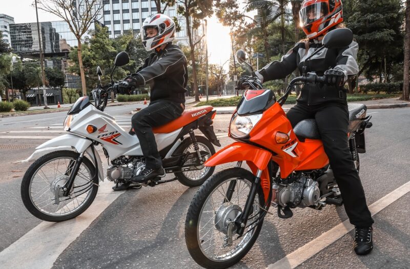 As 20 motos mais emplacadas em outubro de 2024 Honda Pop 110i ES 2024