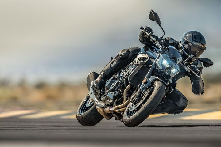 Kawasaki Z900 vem com mudanças para 2025! Z900 curva