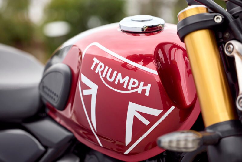 Triumph registra recorde global de vendas em 2024 Motoboy