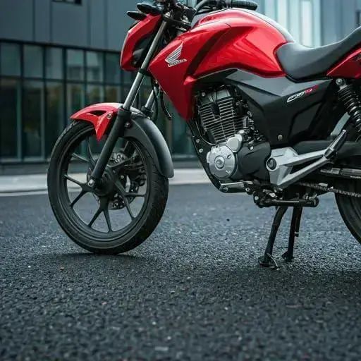 Imagem lateral, com fundo urbano, edifícios de vidro e concreto difuso ao fundo. Imagem lateral, com fundo urbano, edifícios de vidro e concreto difuso ao fundo.