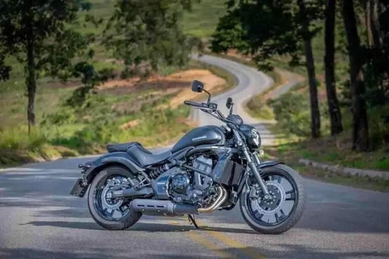 Kawasaki Vulcan S 650 2025: custom ágil e com motor Ninja 15 Kawasaki Vulcan S 650 2025: custom ágil e com motor Ninja