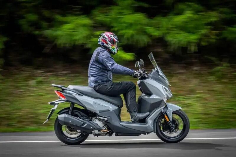 Nova Dafra Joyride 300: design, conforto e tecnologia em alta