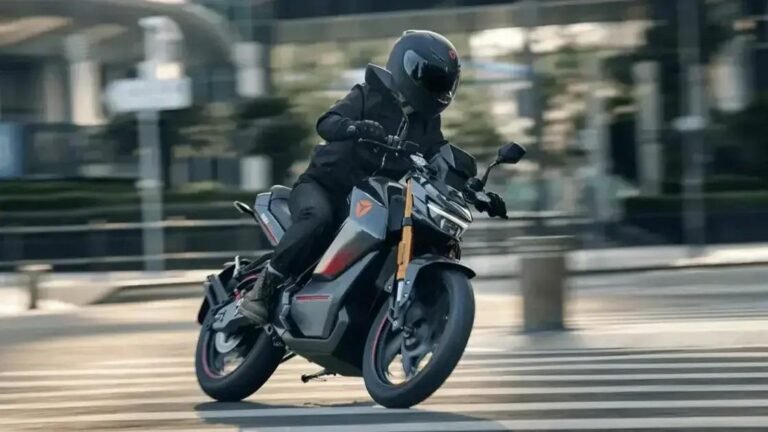 Yadea Keeness: moto elétrica com desempenho de 125cc e boa autonomia 1 Yadea Keeness: moto elétrica com desempenho de 125cc e boa autonomia