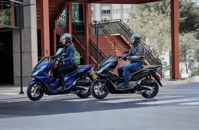 Honda PCX 2026: novidades em cores, tecnologia e versões para o mercado brasileiro