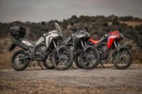 Honda XRE 300 Sahara 2026: novidades visuais e cores exclusivas