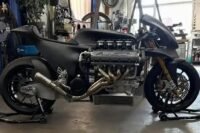 Motorização de Luxo: Moto com Motor Ferrari V8 é Criação Única