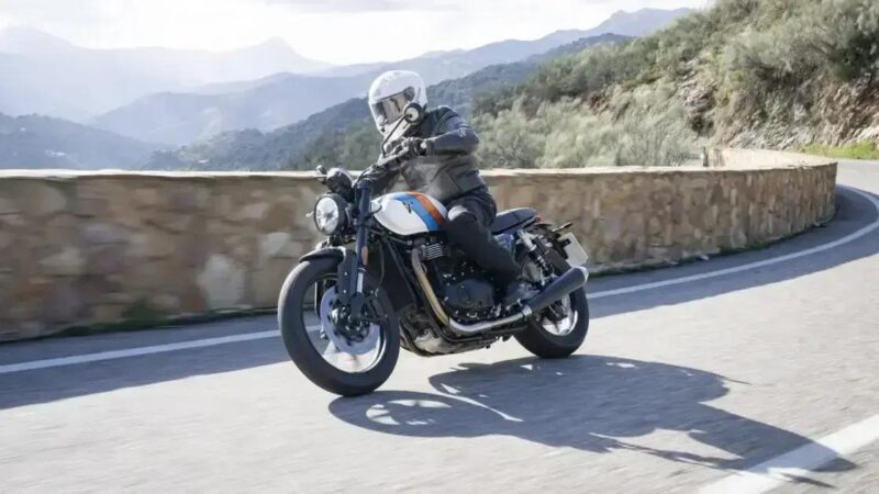 Nova Triumph Speed Twin 900 chega ao Brasil com atualizações e preço premium