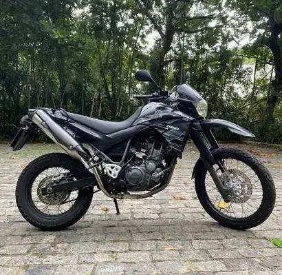 Teste Yamaha XT660R: desempenho, torque e força em qualquer terreno