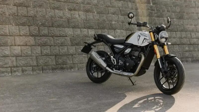 Triumph lança Speed 400 2026 com novas cores e preços no Brasil