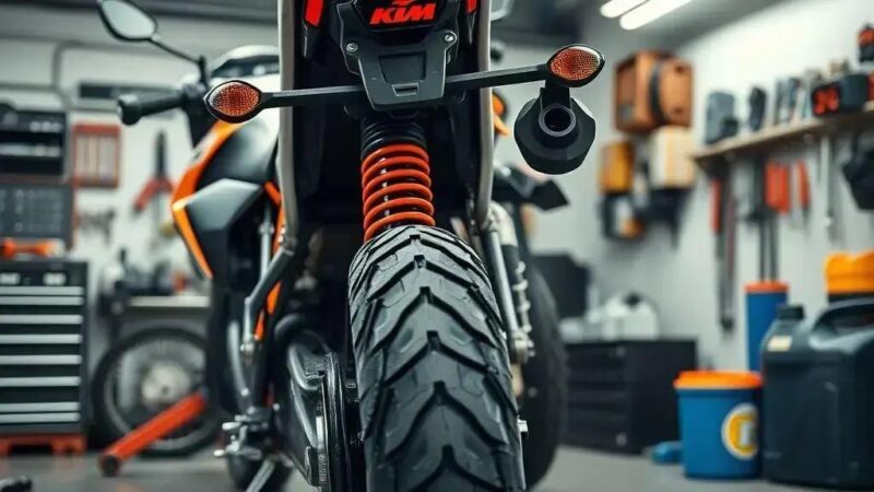 Como trocar óleo da suspensão traseira da KTM 390 Adventure