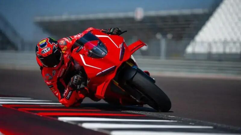 Ducati Panigale V4 R: A Superbike Inspirada na MotoGP com Performance Radical