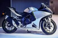 Honda lança moto esportiva de 500cc e 4 cilindros, rival da ZX-4R