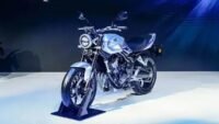 Honda relança a icônica CB500 Super Four com modernidade e nostalgia