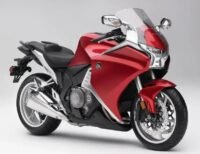 Honda VFR1200F: Performance, inovação e tecnologia em destaque