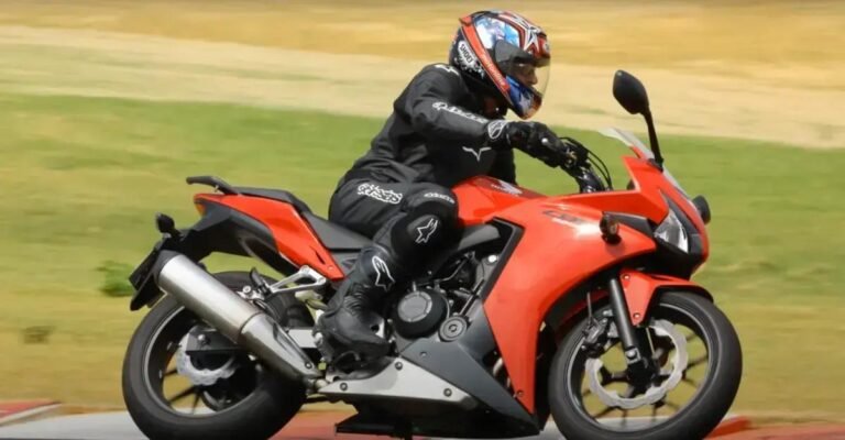 Relembre o teste da Honda CBR 500R, ícone de desempenho e estilo