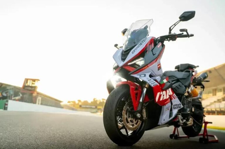 Scooter de Alta Cilindrada Passa dos 200 km/h com Tecnologia de Ponta