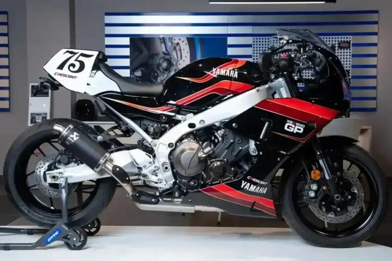 Yamaha homenageia a lendária RD350 com modelos exclusivos