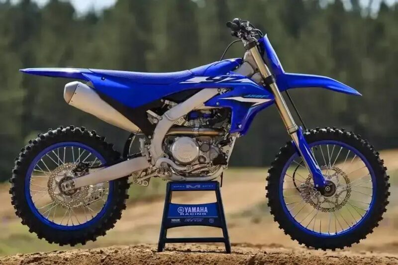Yamaha lança nova YZ450F 2026 no Brasil com motor redesenhado