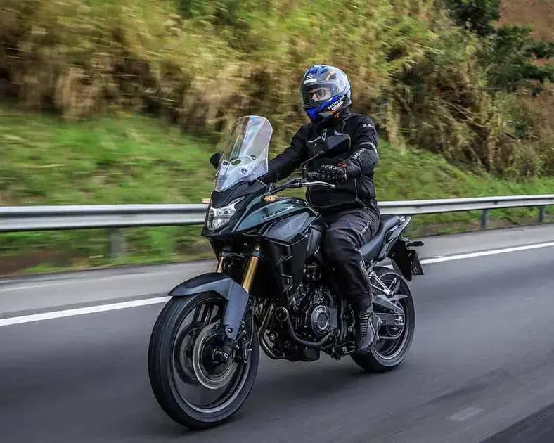 Honda CB 500X: Uma aventura que virou clássico