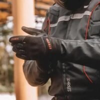 Luva para motociclistas: modelos acessíveis e seguros para uso diário