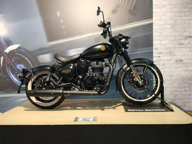 Royal Enfield aposta na venda online com parceria na Índia