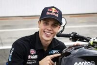 Diogo Moreira brilha como campeão da Moto2 e Triumph Trophy