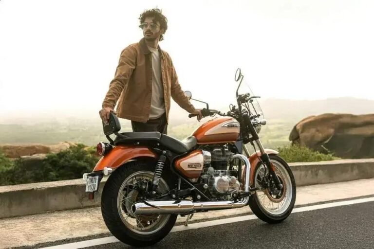 Meteor 350 Sundowner Orange: versão com apelo turístico