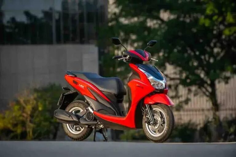 Yamaha Fluo 125 Hybrid: inovação no scooter urbano