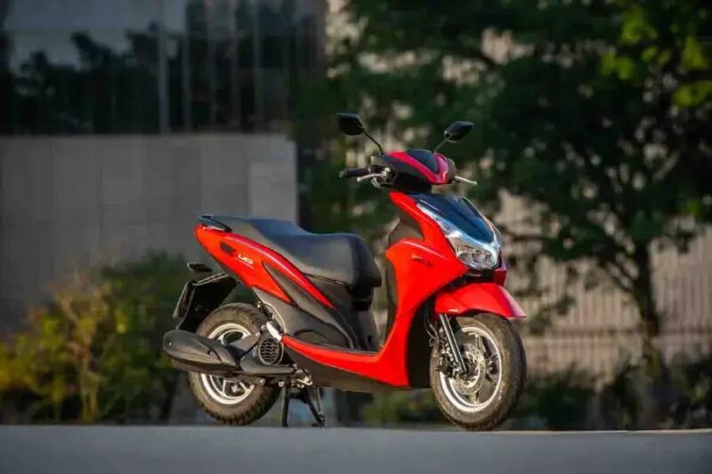 Yamaha Fluo 125 Hybrid: inovação no scooter urbano
