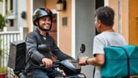 Comunicação eficiente com o cliente: estratégias práticas para motoboy fidelizar usuários