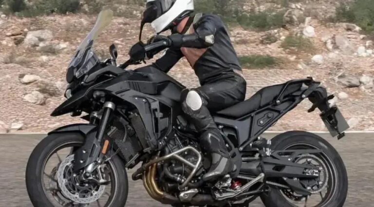 Nova Triumph Tiger 950: inovação e segurança na estrada