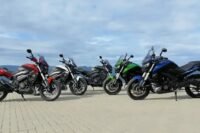 Bajaj: Dominar 400 e 250 com IPVA Grátis