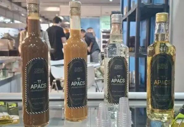 Cachaça Mineira Brilha em Feira Europeia