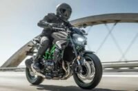 Kawasaki Z900 Lidera Vendas em Março de 2026