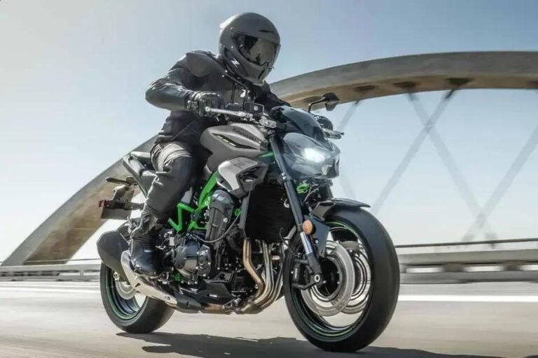 Kawasaki Z900 Lidera Vendas em Março de 2026