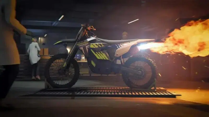Triumph Bond: Moto com lança-chamas no novo game!