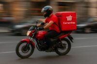 Cornershop motoboy: Avaliação do cliente e o impacto na entrega
