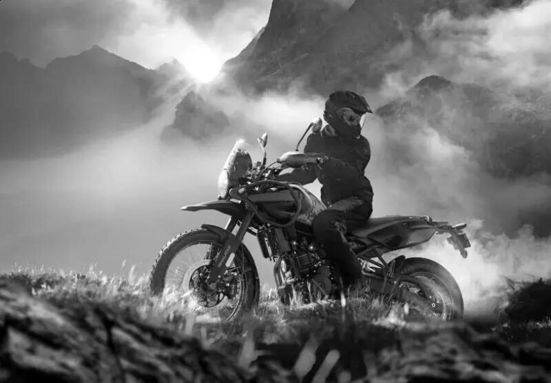 Himalayan 450 Mana Black chega ao Brasil em setembro 1 Himalayan 450 Mana Black chega ao Brasil em setembro