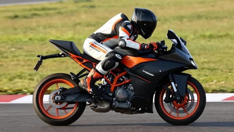 KTM RC 490: esportiva bicilíndrica chega em 2027