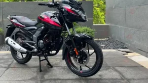 Nova Pulsar 125: painel TFT, Bluetooth e motor novo