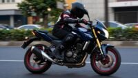 Pulsar 160 ganha motor 4V, TFT e quatro modos